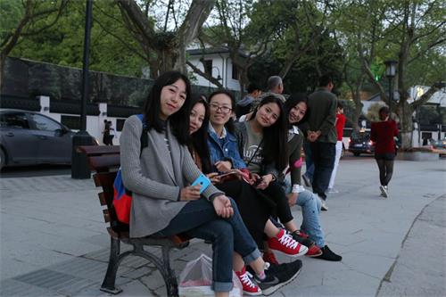 游玩 2.jpg